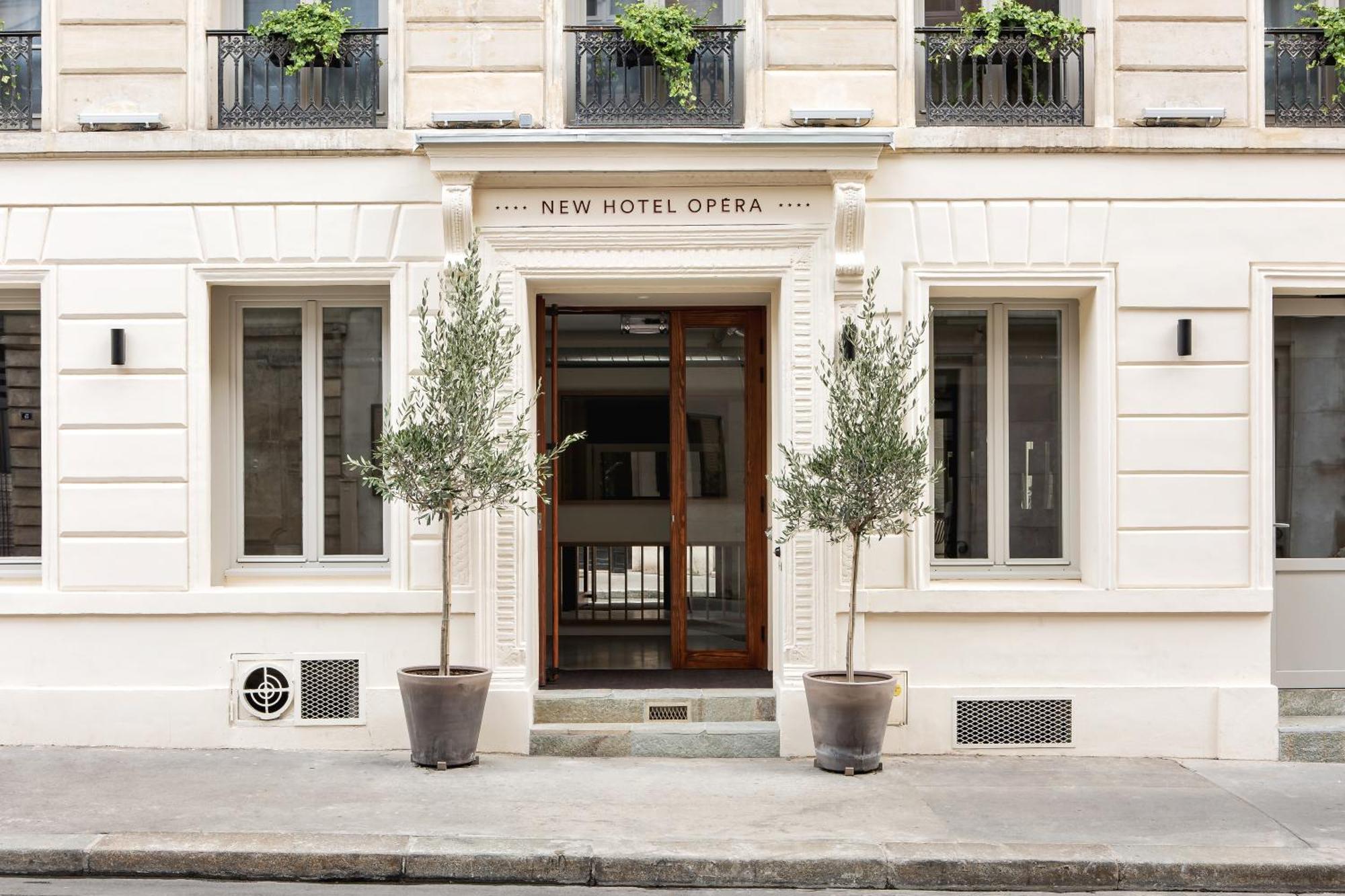 New Opera Hotel 4*