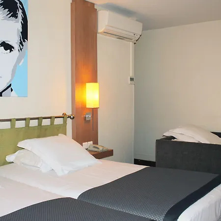 New Opéra Hotel 4*