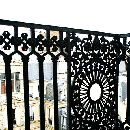 New Opéra Hotel