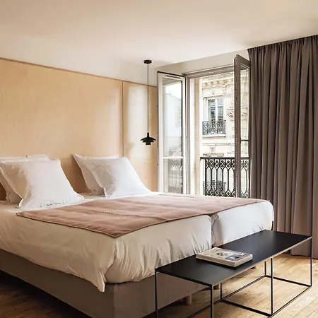 New Opéra Hotel